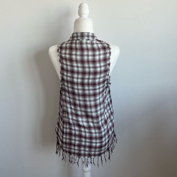 Anthropologie Willow & Clay Plaid Sleeveless Fringe Vest - Picture 6 of 15